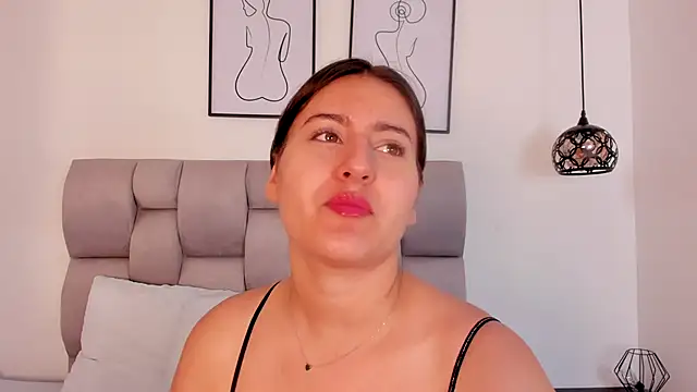 Snapshot of Hanna_Evans__ chatting on November 14, 12:26 pm Hanna Evans online show from November 14, 12:26 pm