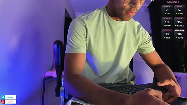 Snapshot of Colstorw_ chatting on September 10, 1:00 pm Colstorw online show from September 10, 1:00 pm