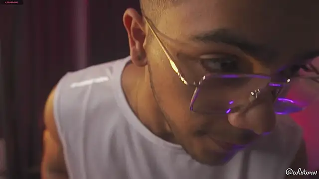 Colstorw  online show from February 2, 10:03 am