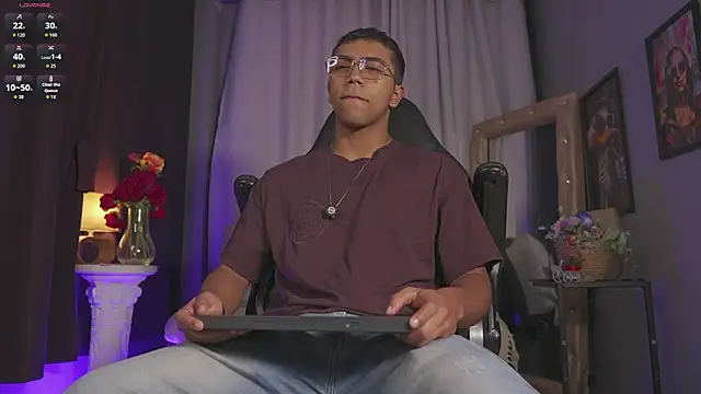 Colstorw  online show from April 2, 10:02 am