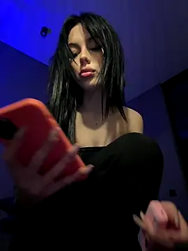 Leya Foxhall online show from November 12, 11:25 pm