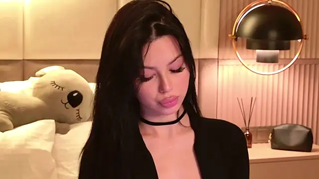 Leya Foxhall online show from November 20, 10:48 am