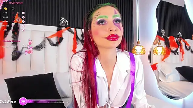 Snapshot of MartinaGracex chatting on October 28, 10:56 pm MartinaGracex online show from October 28, 10:56 pm