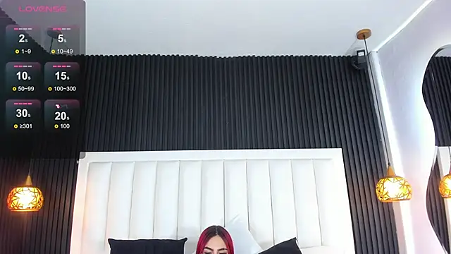 Snapshot of MartinaGracex chatting on November 21, 10:52 pm MartinaGracex online show from November 21, 10:52 pm