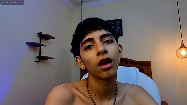 Snapshot of Matty_Sparkk chatting on March 18, 1:09 pm Matty Sparkk online show from March 18, 1:09 pm