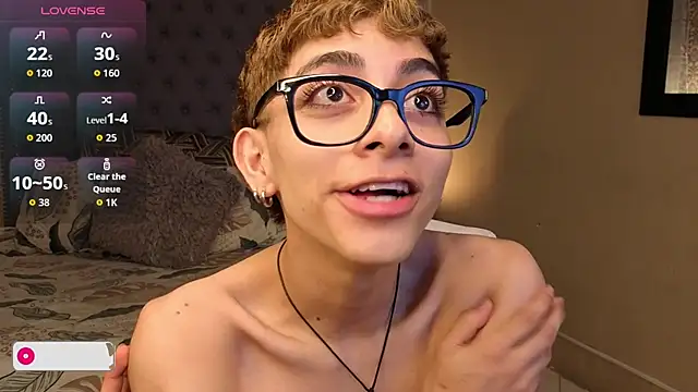 Snapshot of Matty_Sparkk chatting on September 24, 2:20 pm Matty Sparkk online show from September 24, 2:20 pm