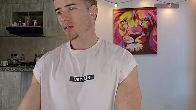 Ryannblue07 online show from January 31, 10:08 pm