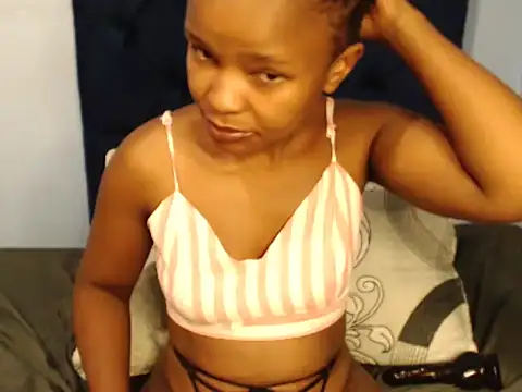 ShyTiny Bae online show from March 15, 8:32 pm