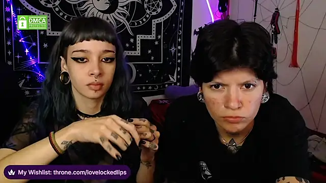 lovelockedlips online show from December 3, 2:41 am