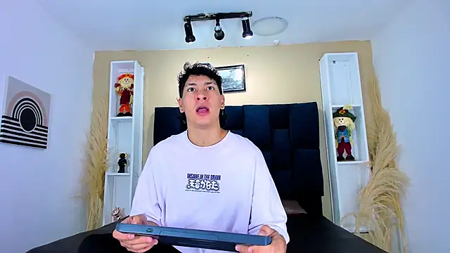 Jhojan twink online show from September 23, 11:35 am