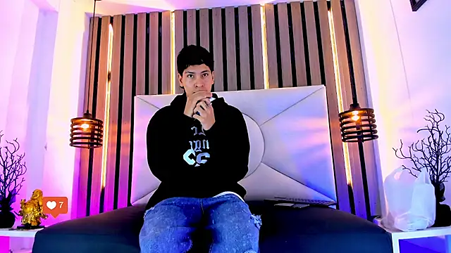 Jhojan twink online show from November 14, 12:37 pm