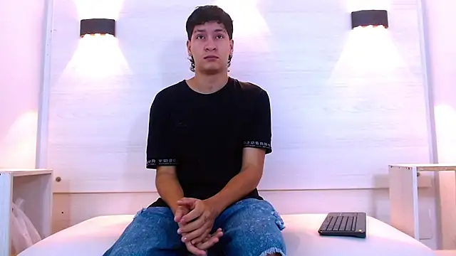 Jhojan twink online show from November 28, 12:19 pm