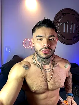 thiagoferrari2 online show from October 11, 5:28 am