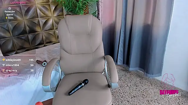 Dayanne campbelll online show from January 11, 2:11 pm