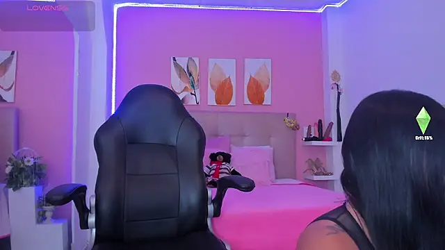 Molly h0t online show from December 5, 12:25 pm