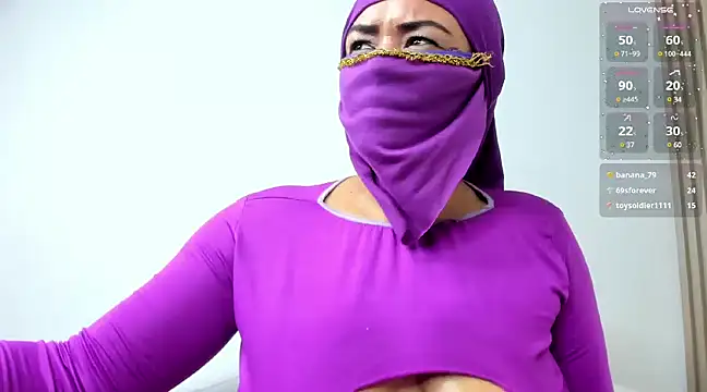 Layla arabelle online show from March 22, 1:22 am