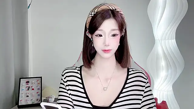 Snapshot of Gogo-888 chatting on November 30, 11:14 am Gogo-888 online show from November 30, 11:14 am