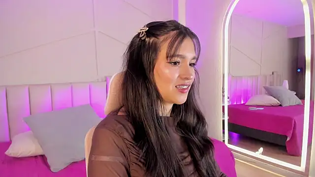 Snapshot of Eimmy_bm chatting on October 29, 7:04 pm Eimmy bm online show from October 29, 7:04 pm