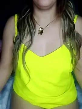 Snapshot of Maya-Moon chatting on November 9, 9:07 am Maya-Moon online show from November 9, 9:07 am