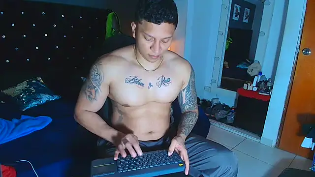 Snapshot of ethan_dalton_ chatting on November 20, 4:34 am ethan dalton online show from November 20, 4:34 am