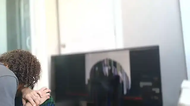 shurthingx online show from April 11, 4:11 pm