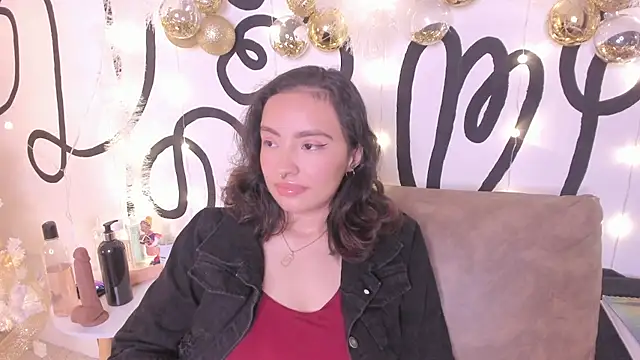 Snapshot of Angelica_Moon21 chatting on November 21, 5:28 am Angelica Moon21 online show from November 21, 5:28 am