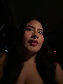 andrea gomes  online show from February 12, 6:41 am