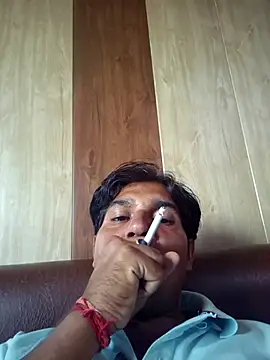 Snapshot of johnny8731 chatting on October 5, 10:35 am johnny8731 online show from October 5, 10:35 am