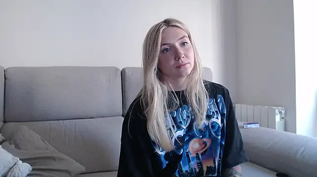 tattoobbgirl online show from September 12, 11:10 am