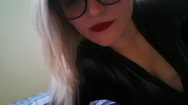 crystalfemdom online show from March 17, 12:25 pm