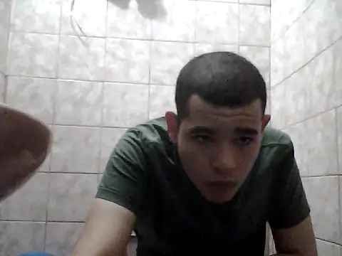 Snapshot of 7C2V chatting on February 11, 5:18 pm 7C2V online show from February 11, 5:18 pm