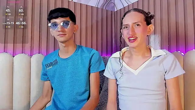 peachandtyron  online show from March 18, 7:10 pm