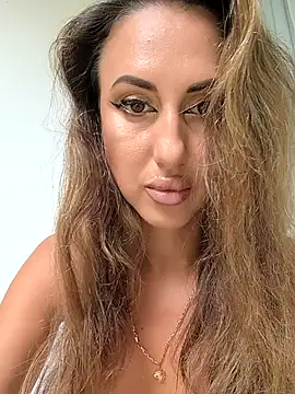 Brilliant-Splashes online show from November 4, 2:32 am