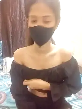 LOVE BUG1 online show from March 19, 7:17 pm