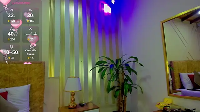 Snapshot of angelinarouse_ chatting on October 13, 3:28 am angelinarouse online show from October 13, 3:28 am