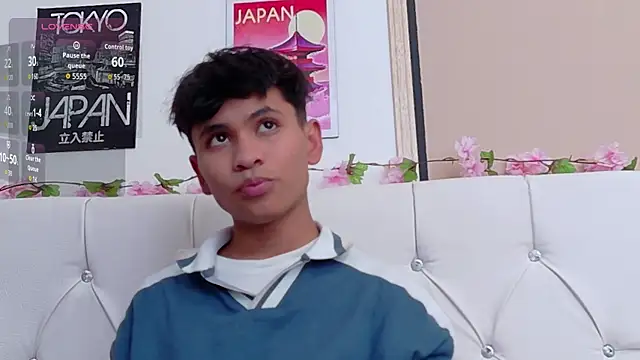 Snapshot of Ethan_Westt chatting on November 8, 8:07 pm Ethan Westt online show from November 8, 8:07 pm