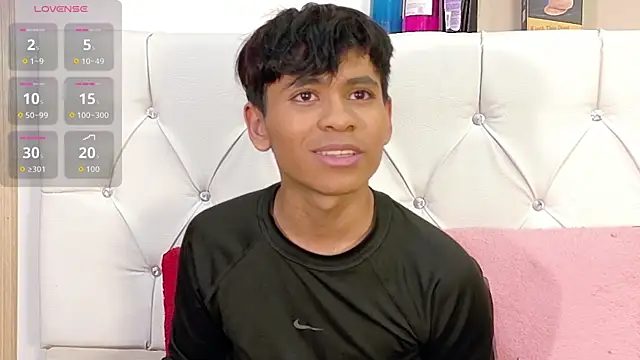 Snapshot of Ethan_Westt chatting on November 27, 10:23 pm Ethan Westt online show from November 27, 10:23 pm