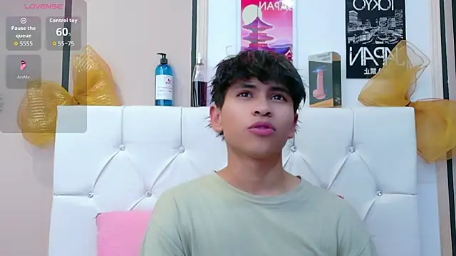 Snapshot of Ethan_Westt chatting on December 16, 9:31 pm Ethan Westt online show from December 16, 9:31 pm