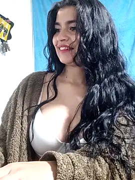 Snapshot of AlanaHotxx chatting on September 16, 7:42 am AlanaHotxx online show from September 16, 7:42 am