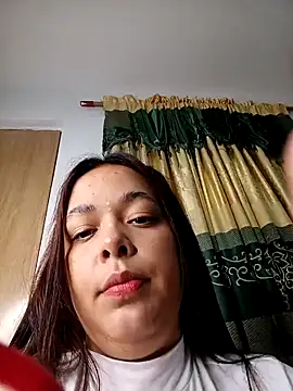 Snapshot of Deepika_padukoneNisha chatting on September 12, 11:43 am Deepika padukoneNisha online show from September 12, 11:43 am