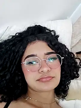 Snapshot of Yumeku_04_ chatting on December 18, 7:47 am Yumeku 04 online show from December 18, 7:47 am