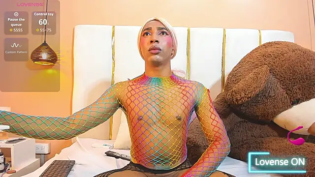 Electtra Scretch online show from April 10, 3:39 pm