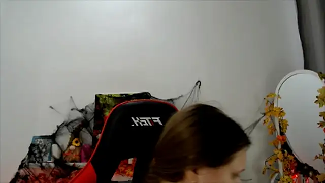 Snapshot of Lucky_Lana chatting on October 29, 2:25 am Lucky Lana online show from October 29, 2:25 am