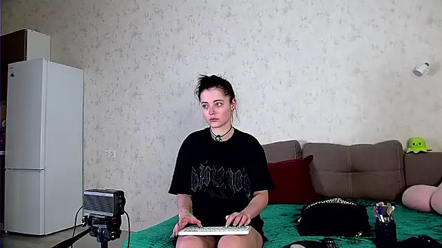 Snapshot of AshleyD_ chatting on February 3, 1:48 am AshleyD online show from February 3, 1:48 am