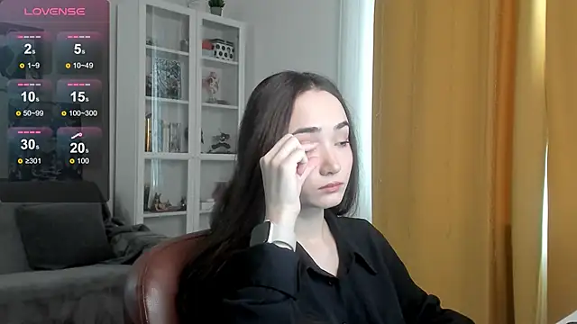 Snapshot of Lillllos chatting on November 24, 4:34 am Lillllos online show from November 24, 4:34 am