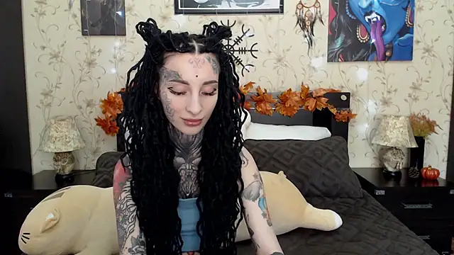 Snapshot of Velvetbat chatting on October 13, 6:57 am Velvetbat online show from October 13, 6:57 am