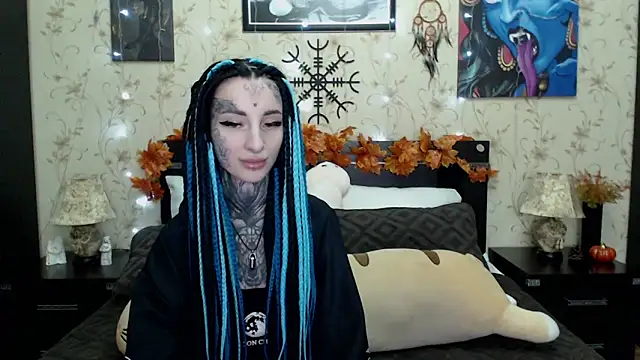 Snapshot of Velvetbat chatting on December 1, 7:02 am Velvetbat online show from December 1, 7:02 am