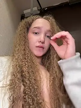 bambi lu online show from March 8, 2:04 am