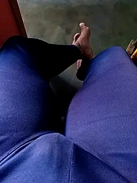 Snapshot of A-1PLAYBOY0 chatting on September 30, 2:05 am A-1PLAYBOY0 online show from September 30, 2:05 am