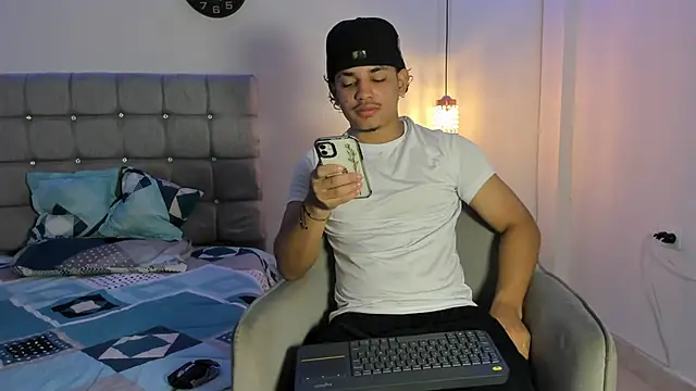 samxx muscle online show from September 24, 2:09 pm